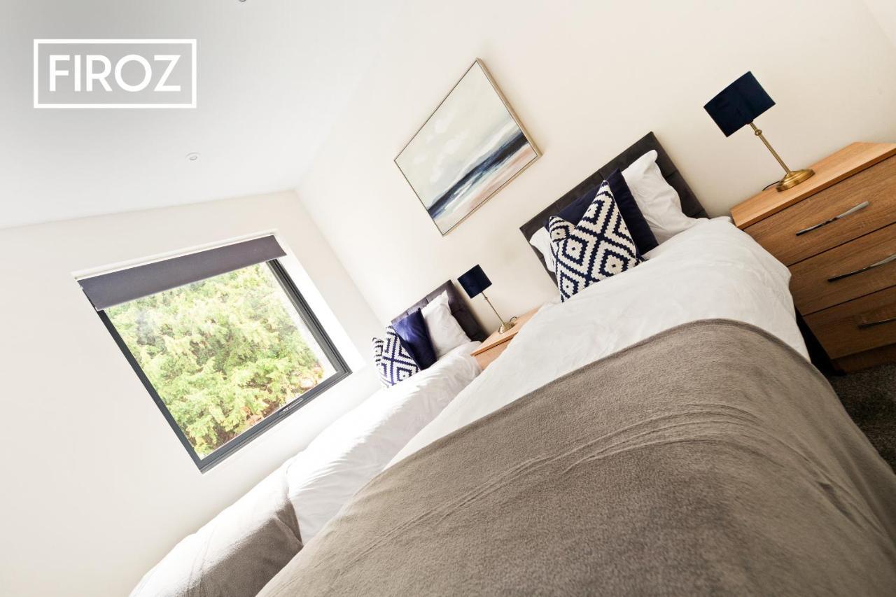 Spacious 4 Bedroom 3 Bath House For Families & Contractors With Free Parking, Fast Wi-Fi & Netflix By Firoz Property Management Leeds  Exteriör bild