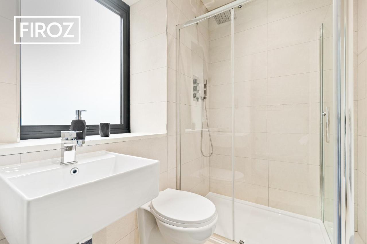 Spacious 4 Bedroom 3 Bath House For Families & Contractors With Free Parking, Fast Wi-Fi & Netflix By Firoz Property Management Leeds  Exteriör bild